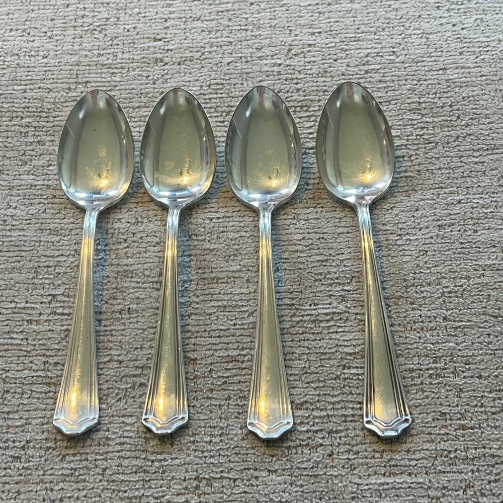 4‎ Simeon L & George H Rogers Silverplate Oval Soup Spoons 1939 Memory Pattern